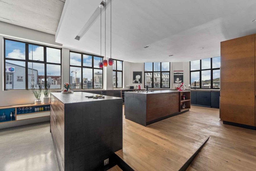 2 Bedroom Property for Sale in Gardens Western Cape